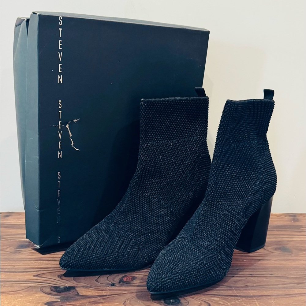 Steve Madden size 9 heeled booties; Brand new; Ankle booties; slip on booties